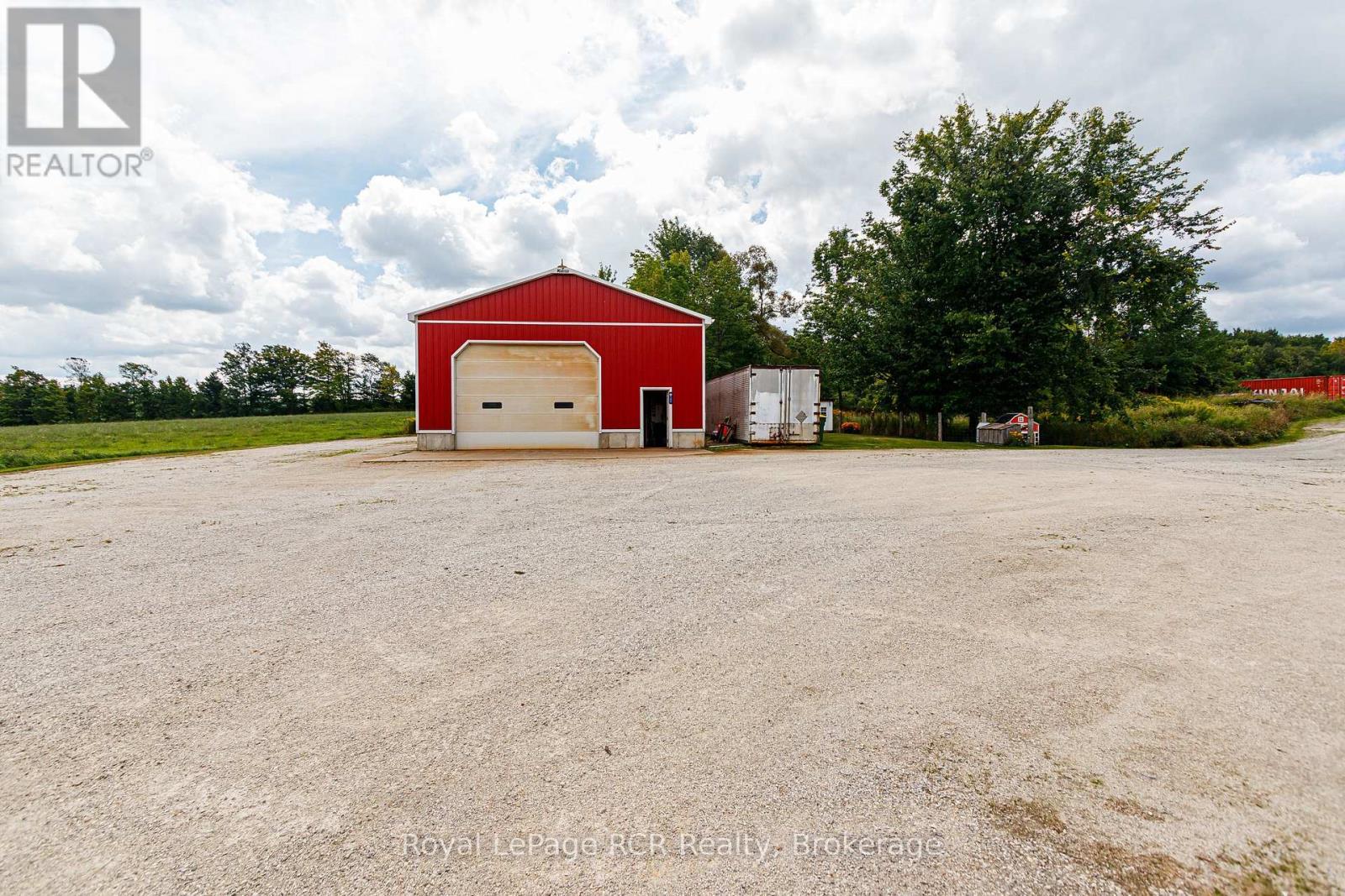 












268 FOX RIDGE ROAD

,
Grey Highlands,







Ontario
N0H1J0

