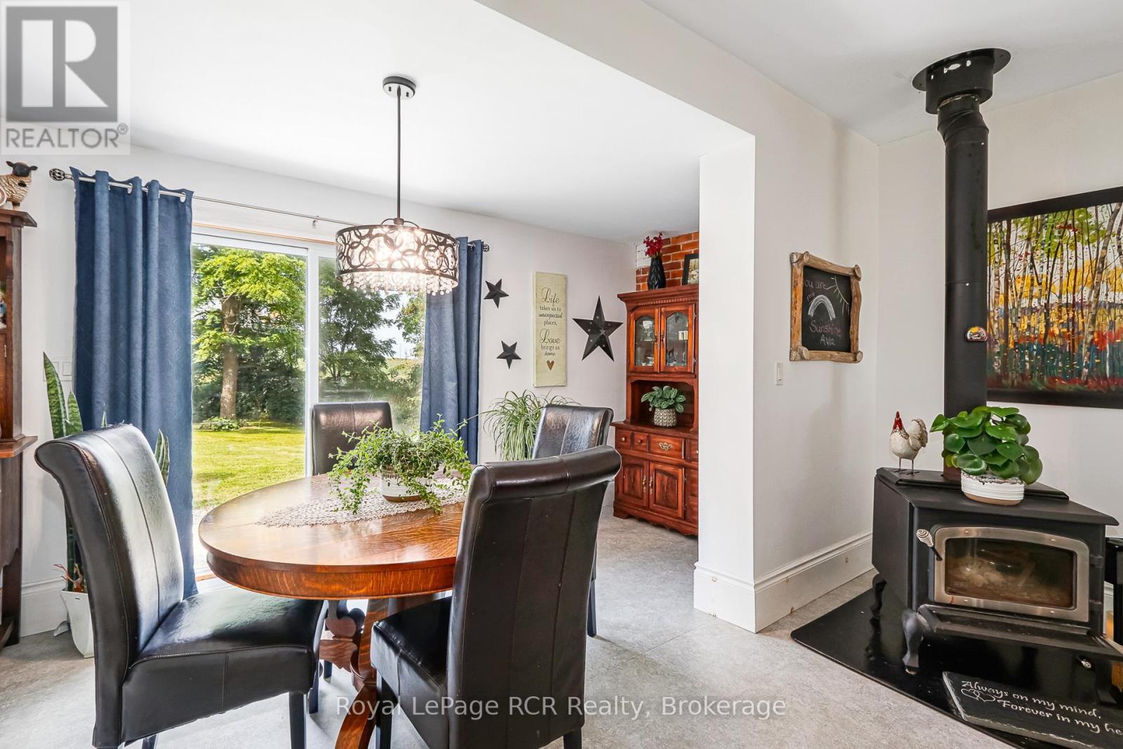 












268 FOX RIDGE ROAD

,
Grey Highlands,







Ontario
N0H1J0

