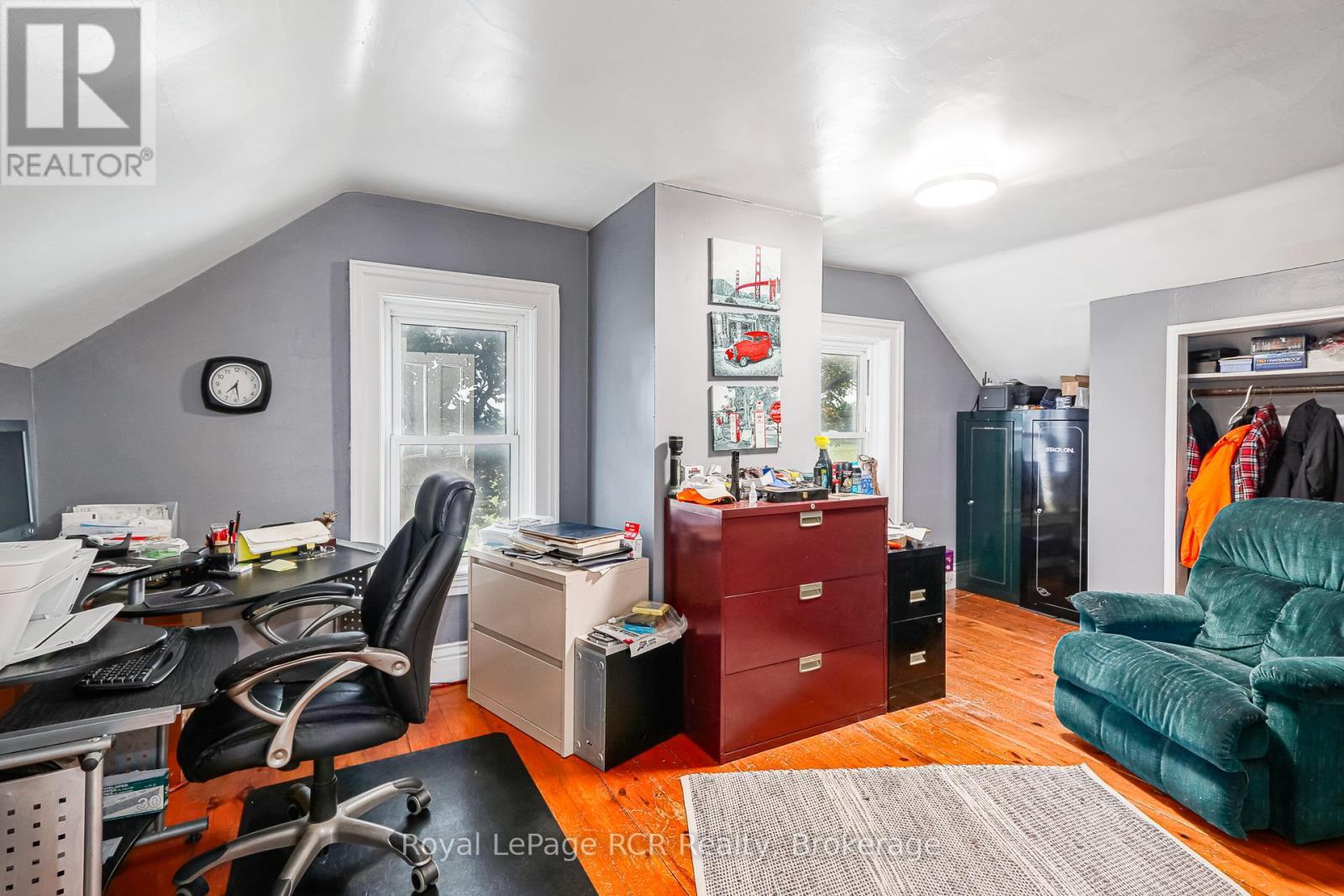 












268 FOX RIDGE ROAD

,
Grey Highlands,







Ontario
N0H1J0

