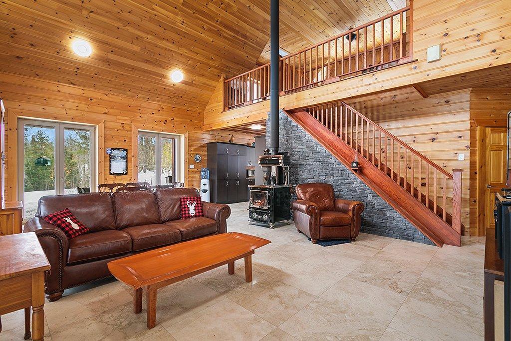 









488


Lac Sauriol

,
Waltham,




QC
J0X3H0

