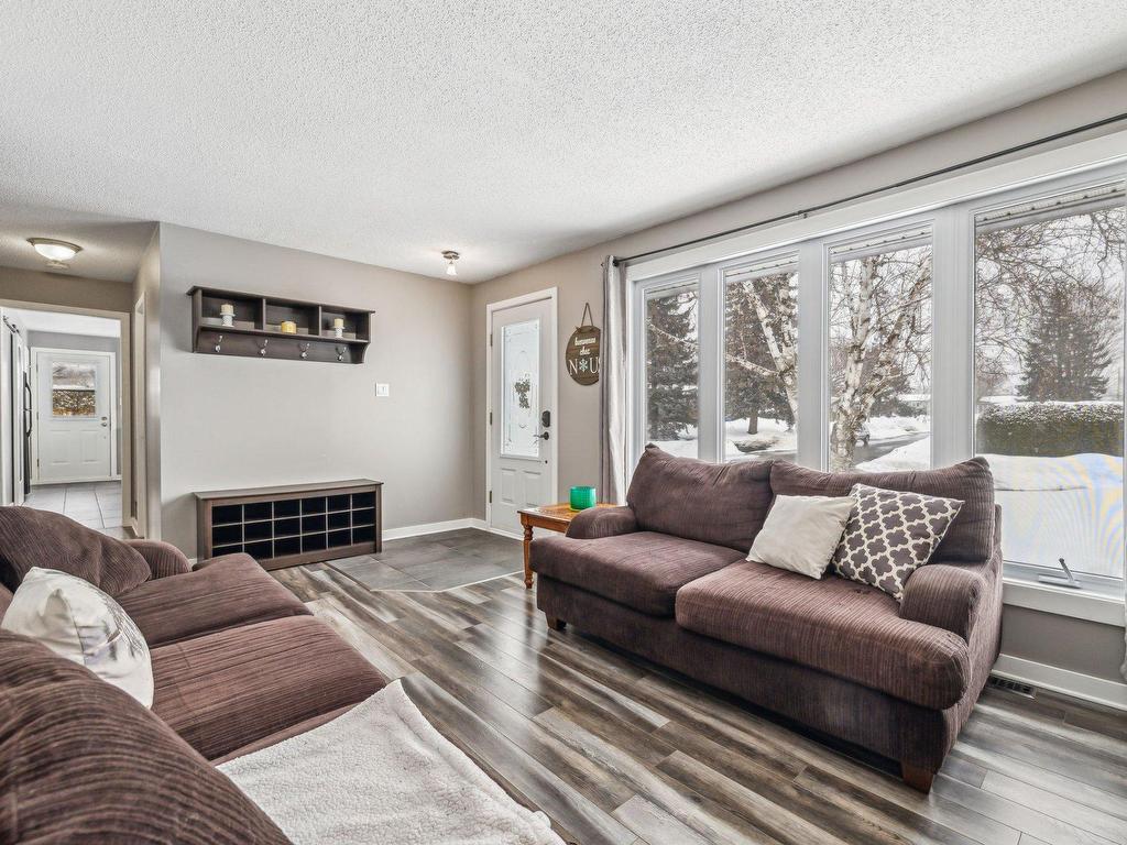 









451


Rue Sylvestre

,
Gatineau (Gatineau),




QC
J8P6E1

