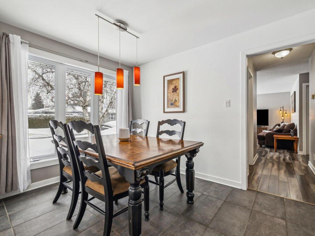 









451


Rue Sylvestre

,
Gatineau (Gatineau),




QC
J8P6E1

