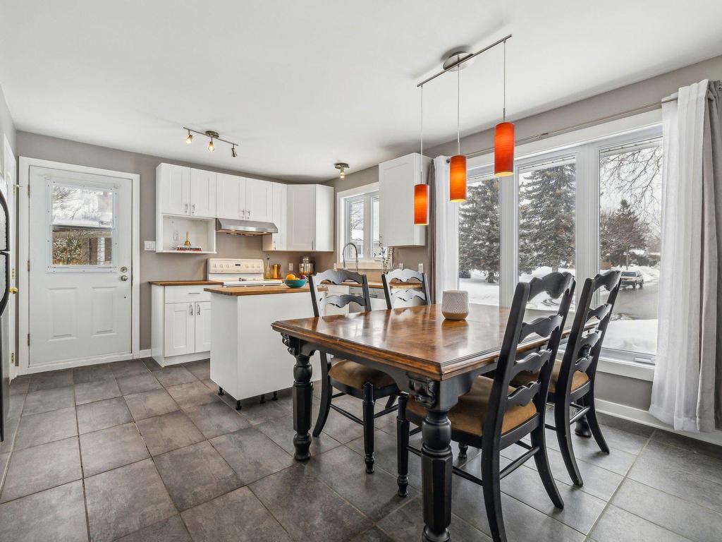 









451


Rue Sylvestre

,
Gatineau (Gatineau),




QC
J8P6E1

