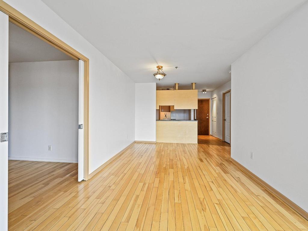 









445


Av. Ste-Croix

, 207,
Montréal (Saint-Laurent),




QC
H4L5P3


