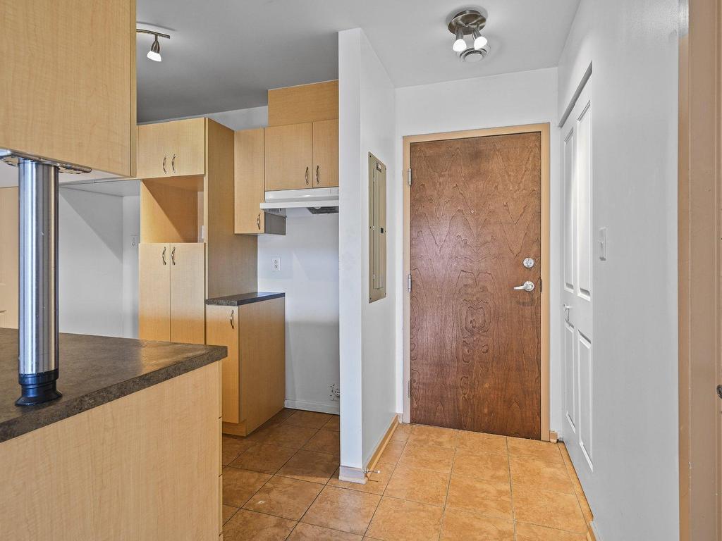 









445


Av. Ste-Croix

, 207,
Montréal (Saint-Laurent),




QC
H4L5P3

