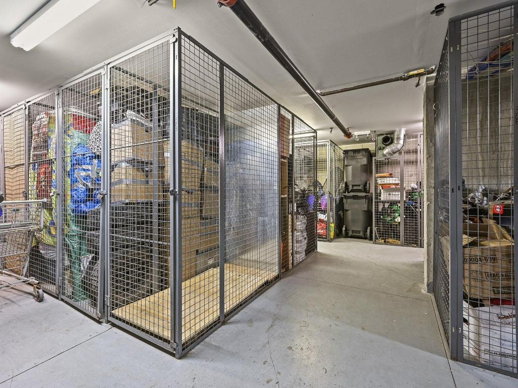 









445


Av. Ste-Croix

, 207,
Montréal (Saint-Laurent),




QC
H4L5P3

