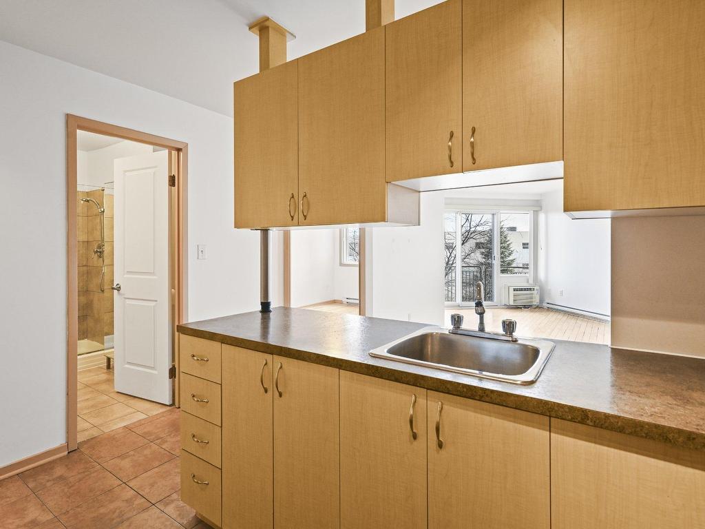 









445


Av. Ste-Croix

, 207,
Montréal (Saint-Laurent),




QC
H4L5P3

