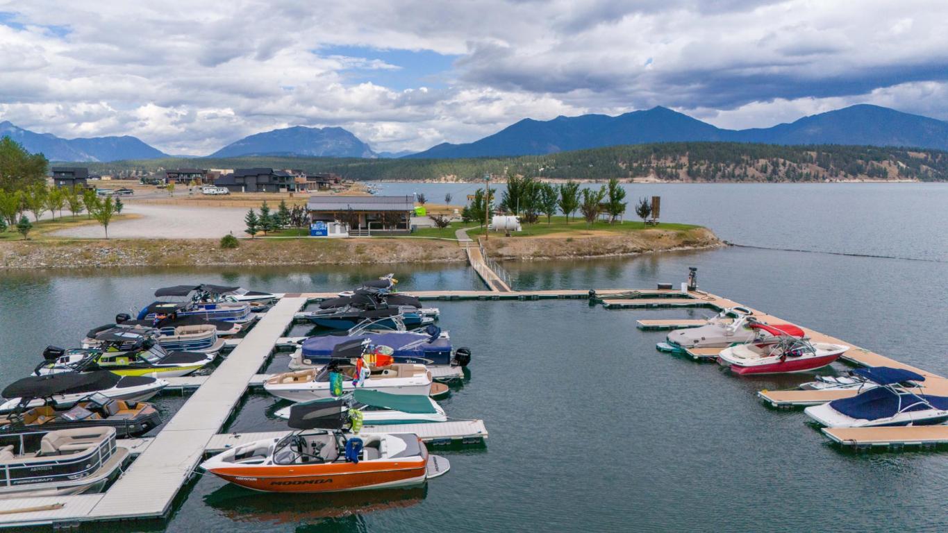 









1717


KOOCANUSA LAKE

Drive,
Koocanusa West,




BC
V0B 1T4

