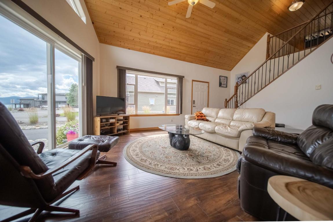 









1717


KOOCANUSA LAKE

Drive,
Koocanusa West,




BC
V0B 1T4


