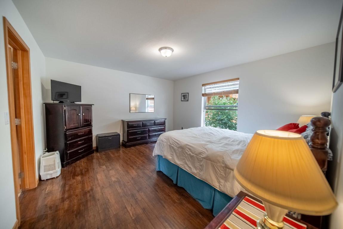 









1717


KOOCANUSA LAKE

Drive,
Koocanusa West,




BC
V0B 1T4

