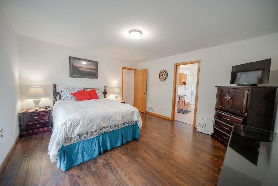 









1717


KOOCANUSA LAKE

Drive,
Koocanusa West,




BC
V0B 1T4

