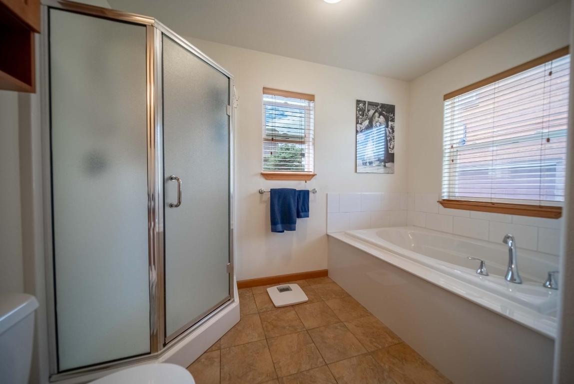 









1717


KOOCANUSA LAKE

Drive,
Koocanusa West,




BC
V0B 1T4

