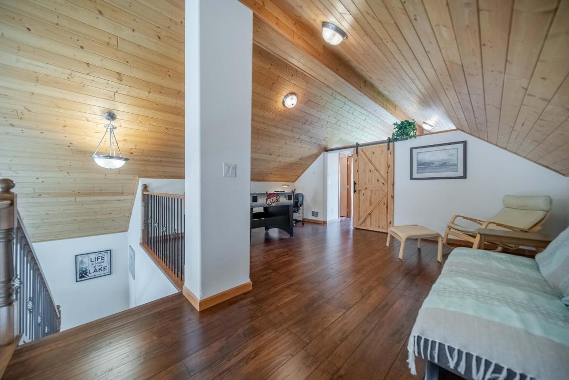 









1717


KOOCANUSA LAKE

Drive,
Koocanusa West,




BC
V0B 1T4

