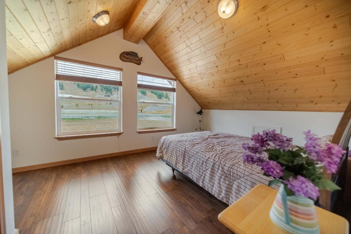 









1717


KOOCANUSA LAKE

Drive,
Koocanusa West,




BC
V0B 1T4

