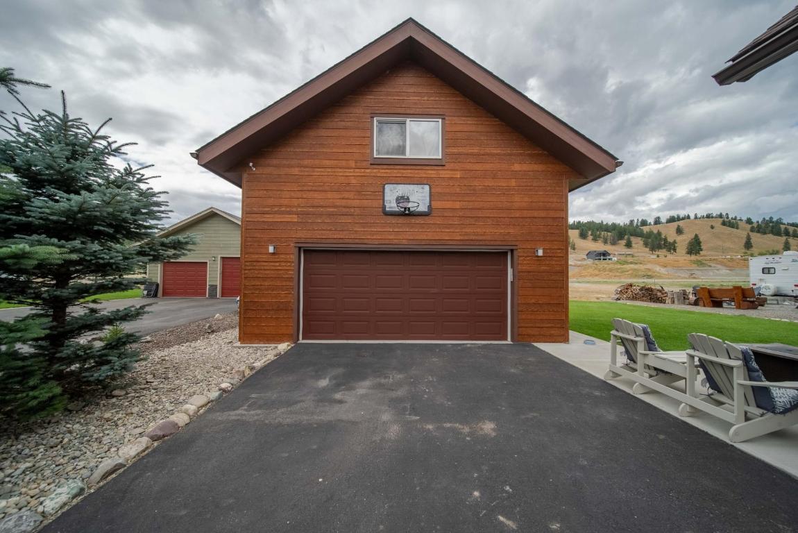 









1717


KOOCANUSA LAKE

Drive,
Koocanusa West,




BC
V0B 1T4

