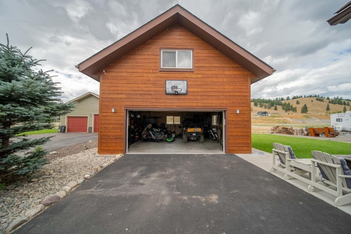 









1717


KOOCANUSA LAKE

Drive,
Koocanusa West,




BC
V0B 1T4

