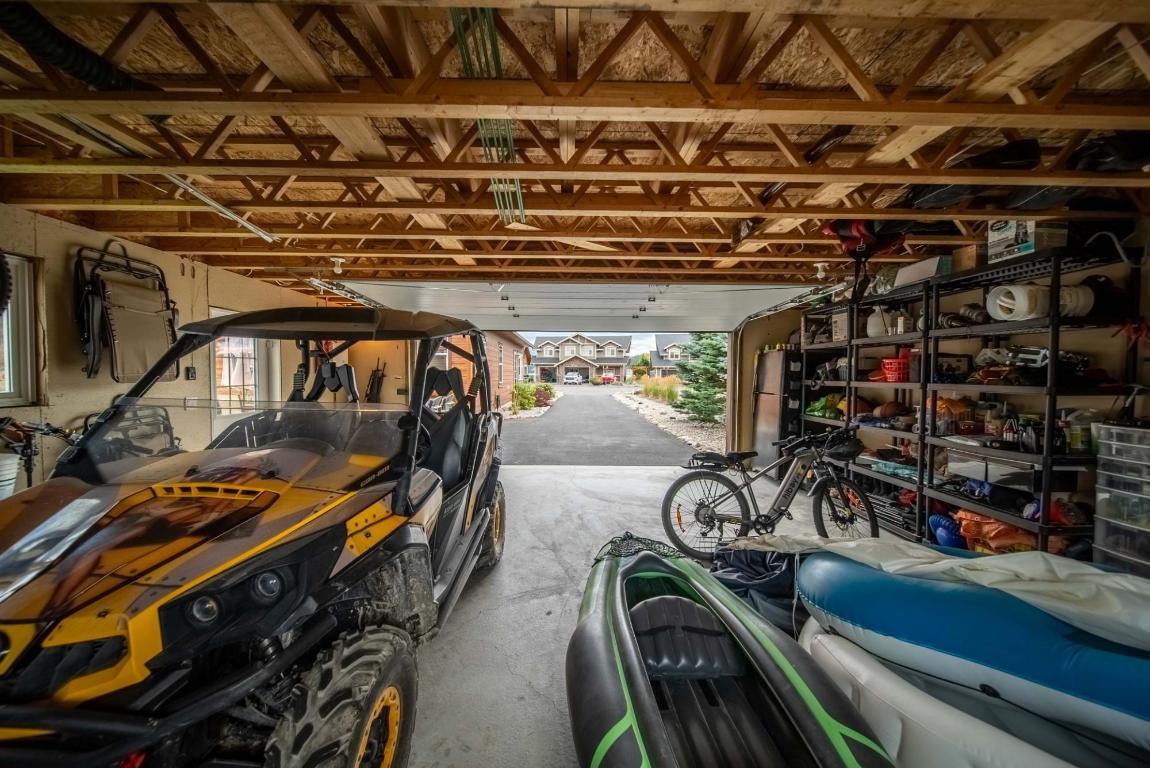 









1717


KOOCANUSA LAKE

Drive,
Koocanusa West,




BC
V0B 1T4

