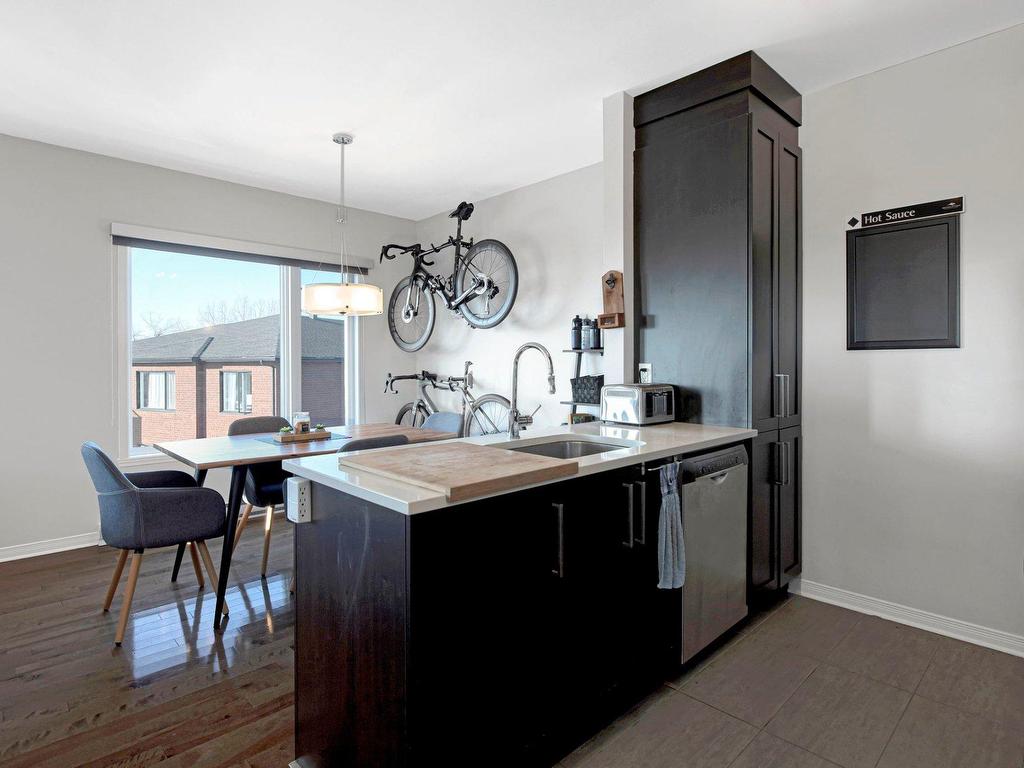 









1725


Route Marie-Victorin

, 31,
Varennes,




QC
J3X0C3

