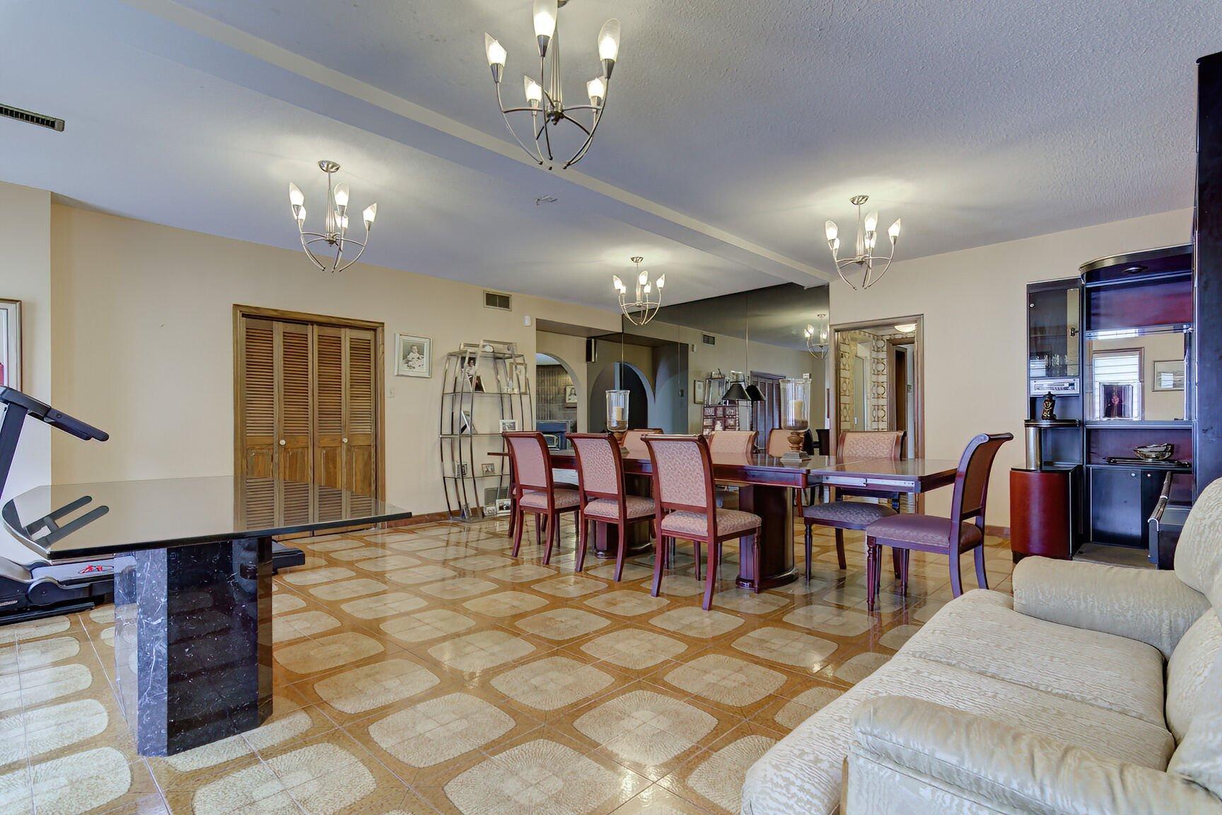 









12040


Rue Jasmin

,
Montréal (Ahuntsic-Cartierville),




QC
H4K1V7

