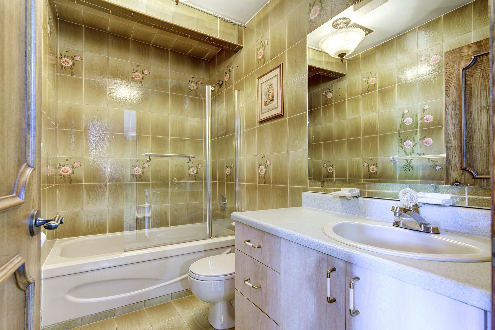 









12040


Rue Jasmin

,
Montréal (Ahuntsic-Cartierville),




QC
H4K1V7

