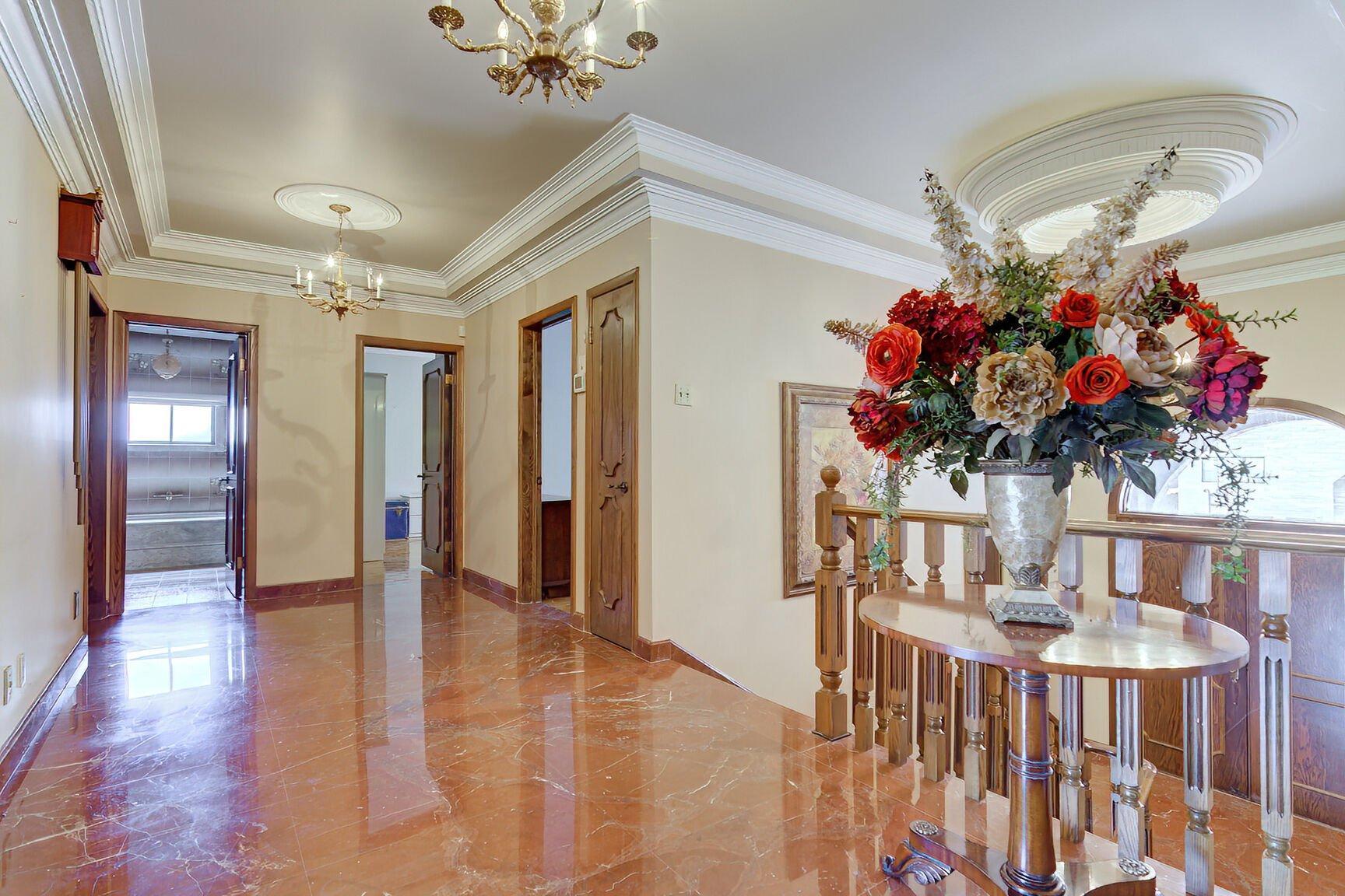 









12040


Rue Jasmin

,
Montréal (Ahuntsic-Cartierville),




QC
H4K1V7

