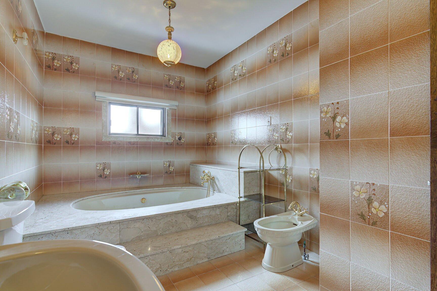 









12040


Rue Jasmin

,
Montréal (Ahuntsic-Cartierville),




QC
H4K1V7

