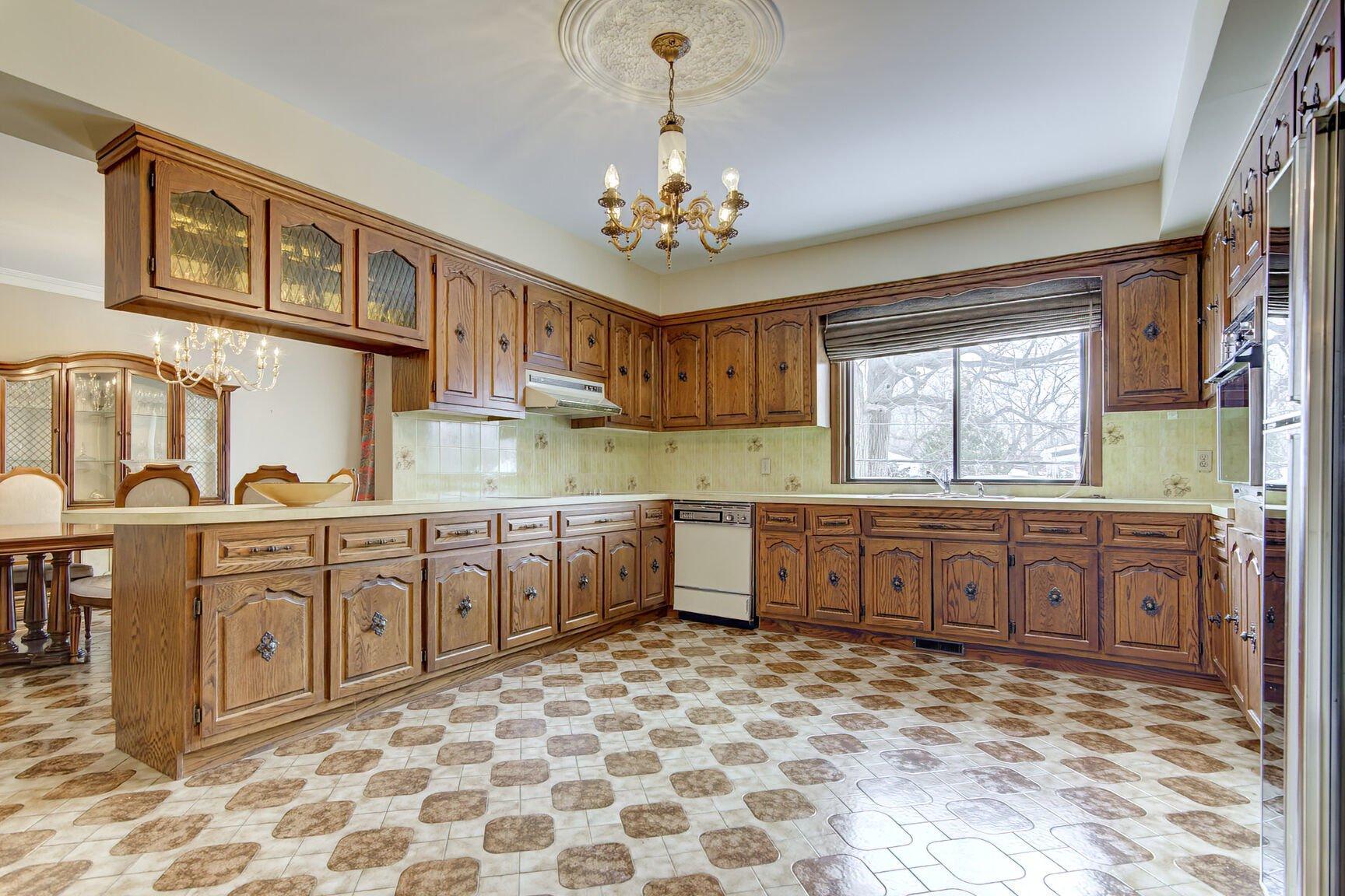 









12040


Rue Jasmin

,
Montréal (Ahuntsic-Cartierville),




QC
H4K1V7

