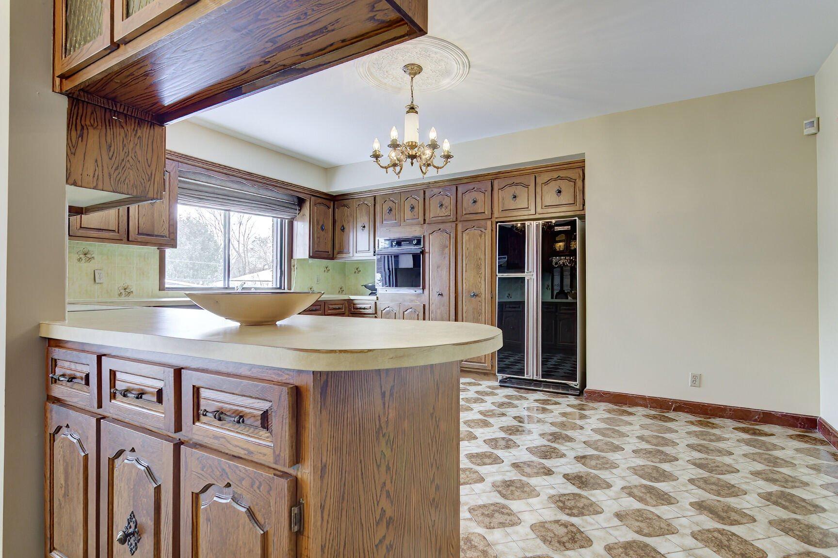 









12040


Rue Jasmin

,
Montréal (Ahuntsic-Cartierville),




QC
H4K1V7

