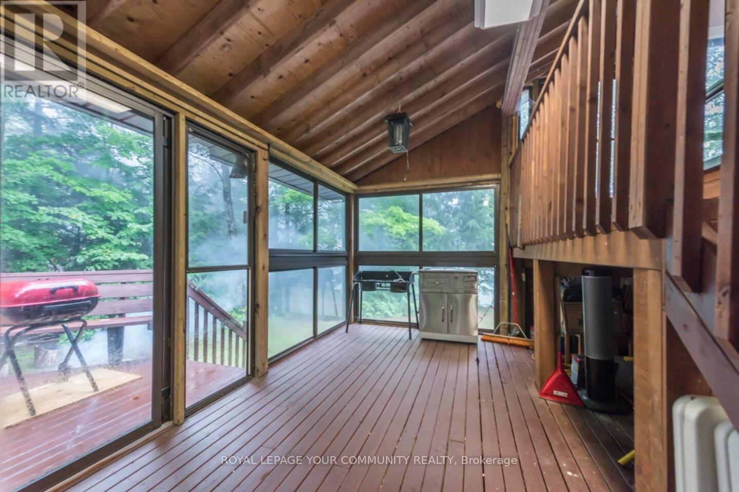 












2085 CRYSTAL LAKE ROAD

,
Trent Lakes,




Ontario
K0M2A0

