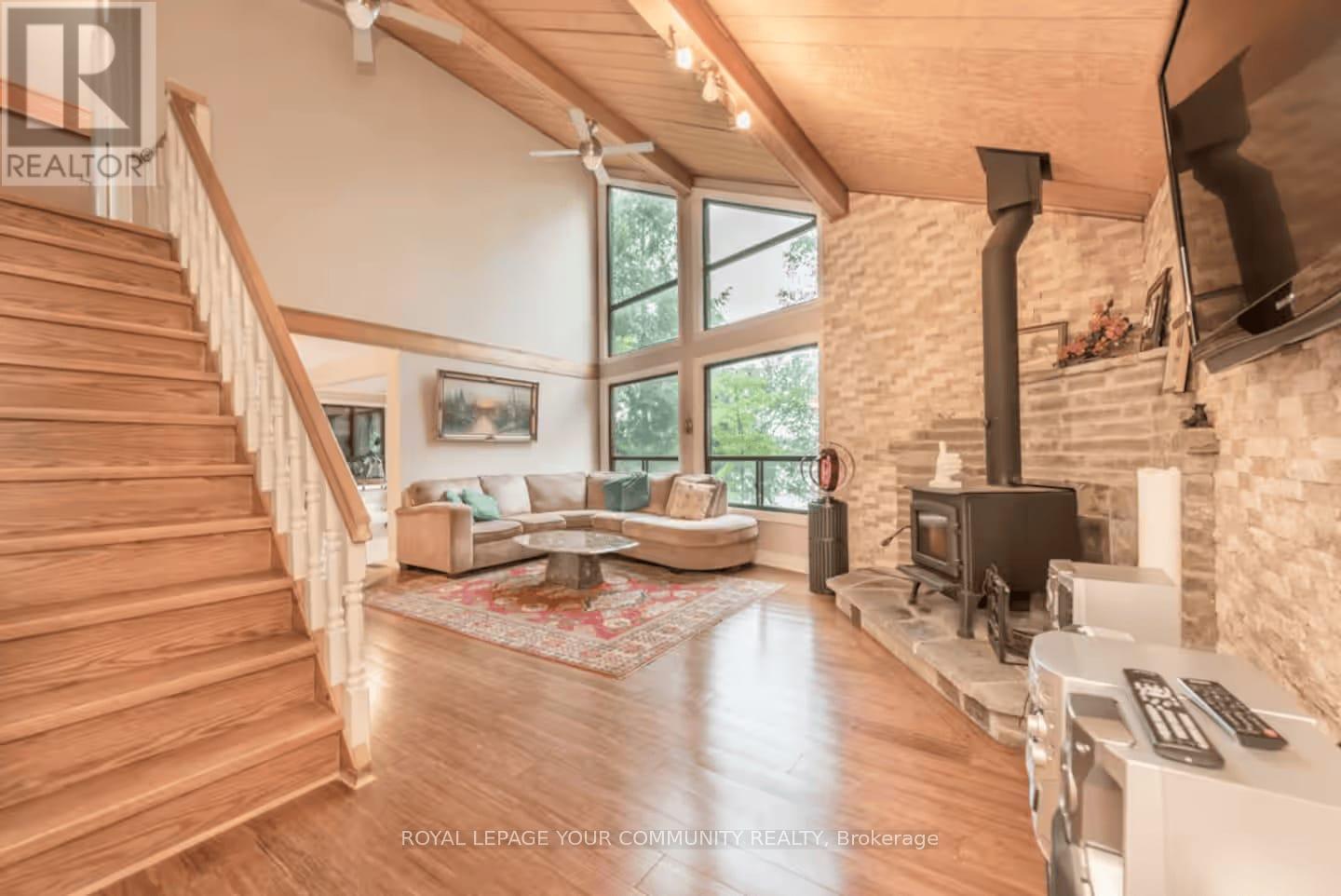 












2085 CRYSTAL LAKE ROAD

,
Trent Lakes,




Ontario
K0M2A0

