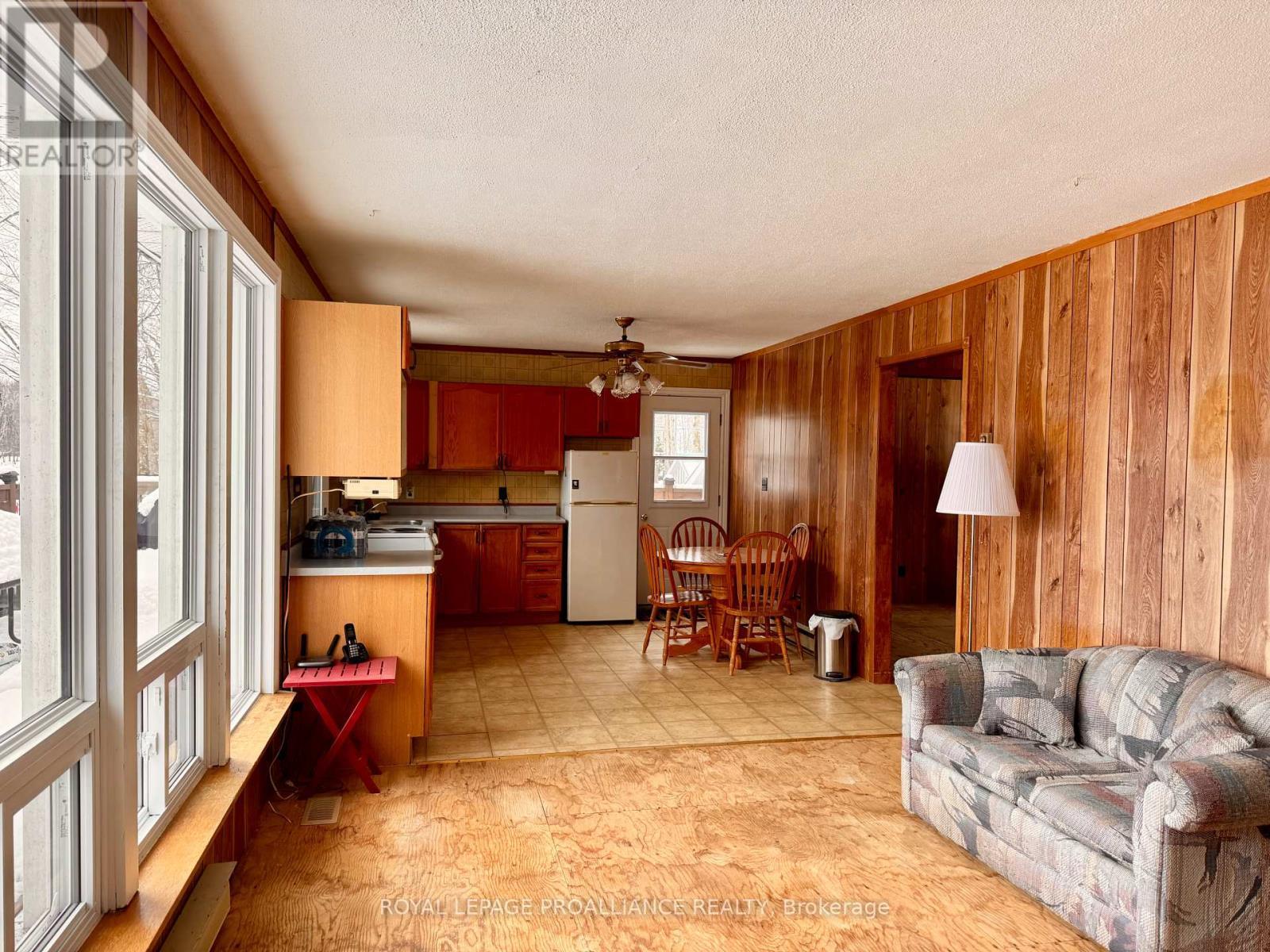 












1081 COOK ROAD

,
Marmora and Lake (Marmora Ward),




Ontario
K0K2M0

