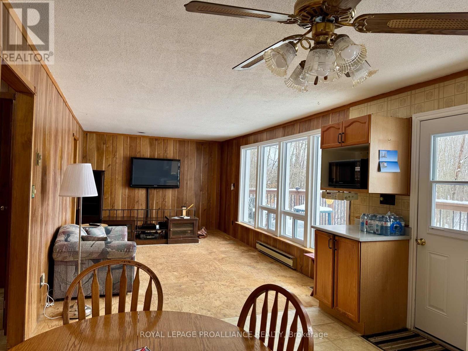 












1081 COOK ROAD

,
Marmora and Lake (Marmora Ward),




Ontario
K0K2M0


