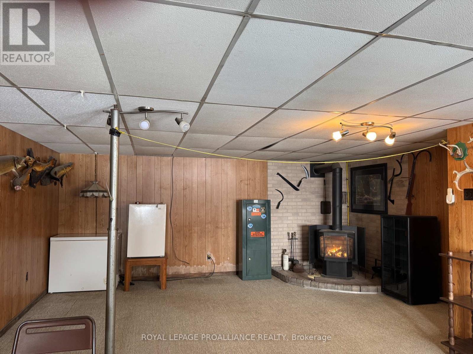 












1081 COOK ROAD

,
Marmora and Lake (Marmora Ward),




Ontario
K0K2M0

