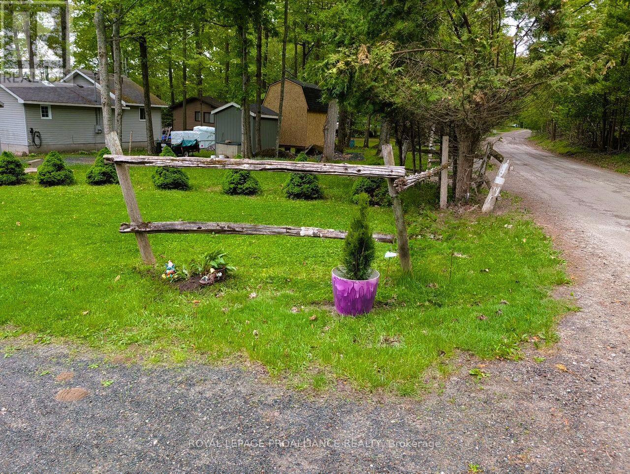 












1081 COOK ROAD

,
Marmora and Lake (Marmora Ward),




Ontario
K0K2M0

