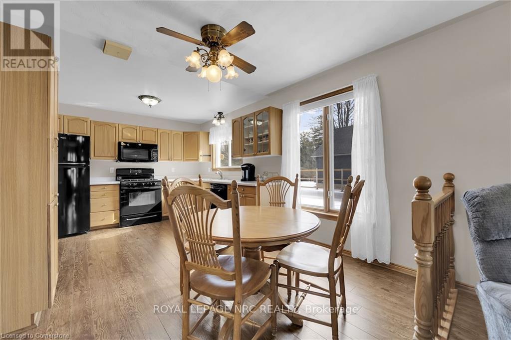 












145 CROSS STREET E

,
Haldimand,




Ontario
N1A1B7

