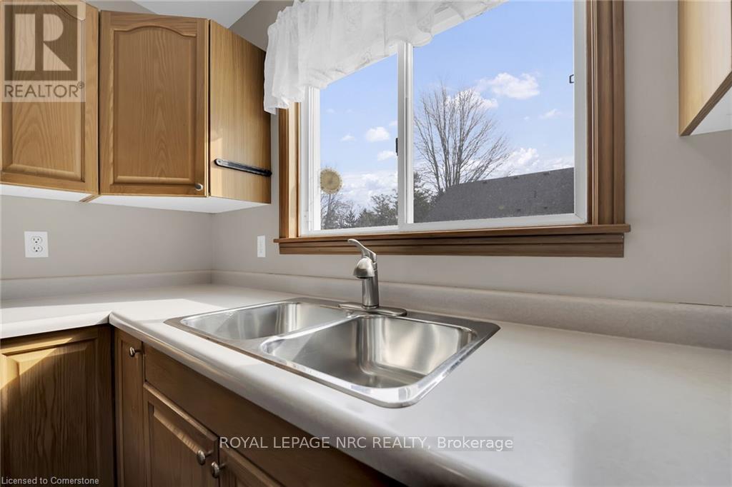 












145 CROSS STREET E

,
Haldimand,




Ontario
N1A1B7

