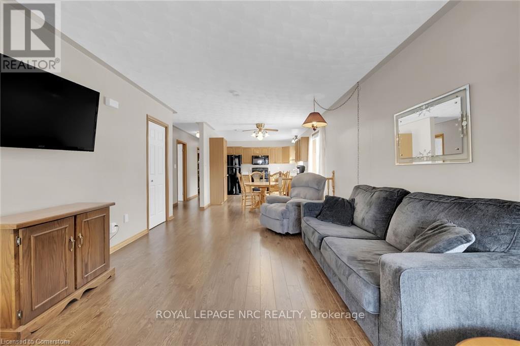












145 CROSS STREET E

,
Haldimand,




Ontario
N1A1B7

