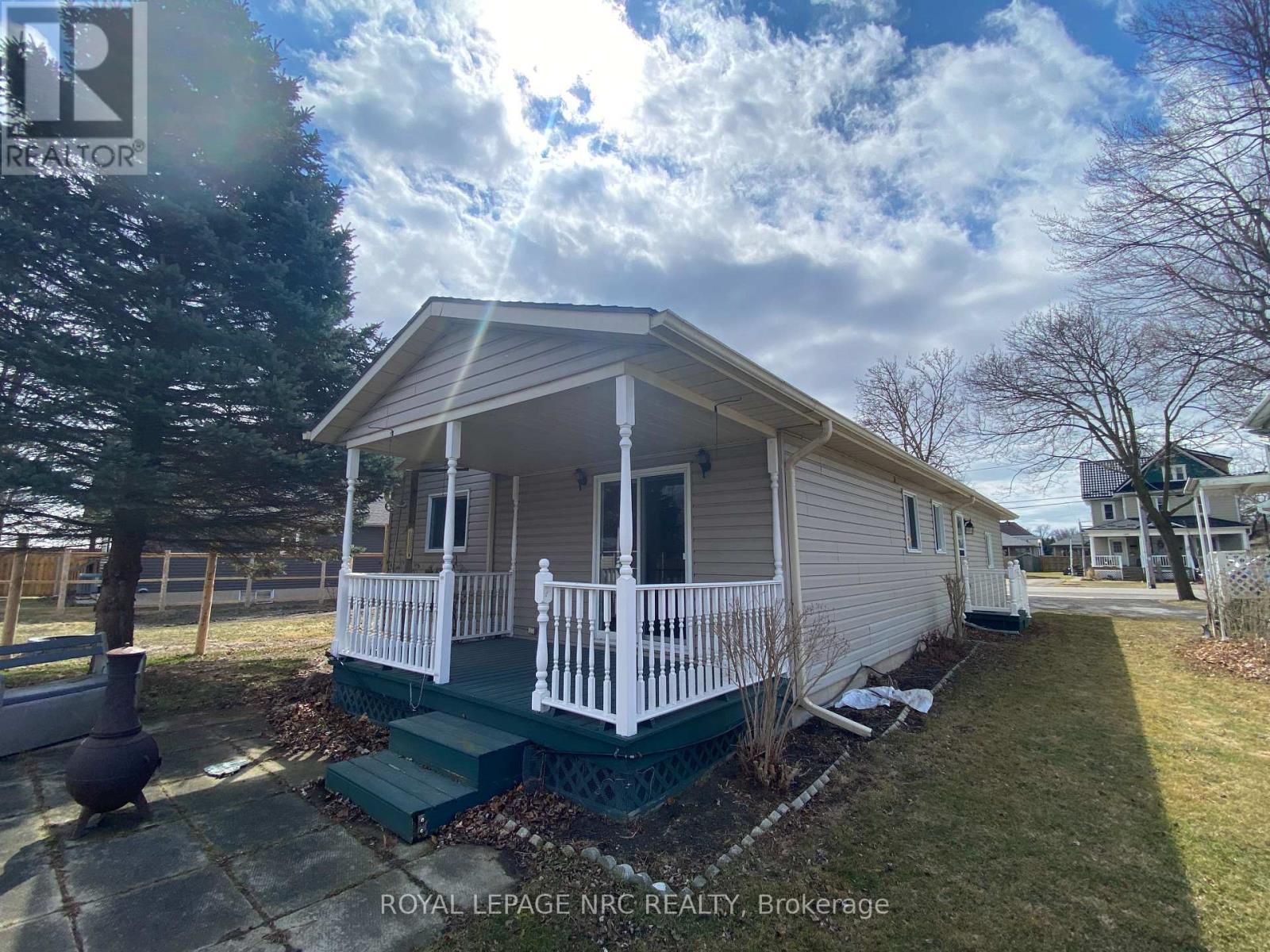 












145 CROSS STREET E

,
Haldimand,




Ontario
N1A1B7

