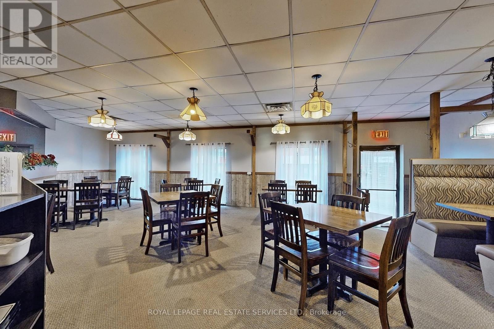












121 LOCK STREET E

,
Haldimand,




Ontario
N1A1J6


