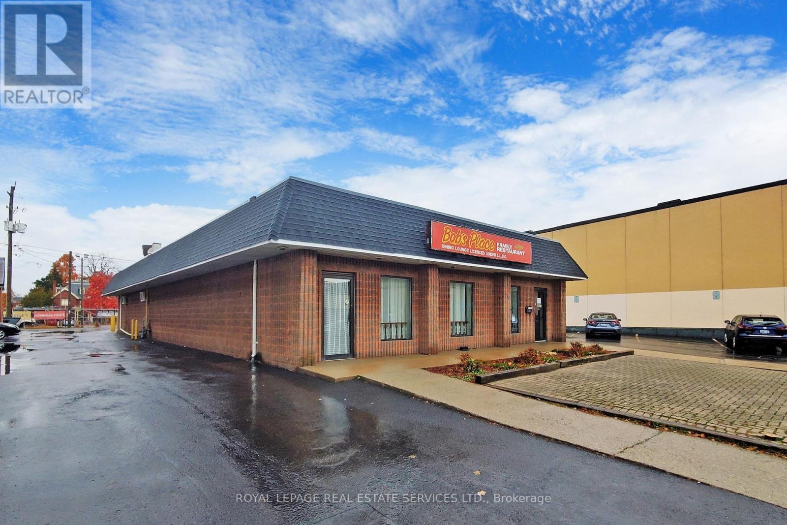 












121 LOCK STREET E

,
Haldimand,




Ontario
N1A1J6

