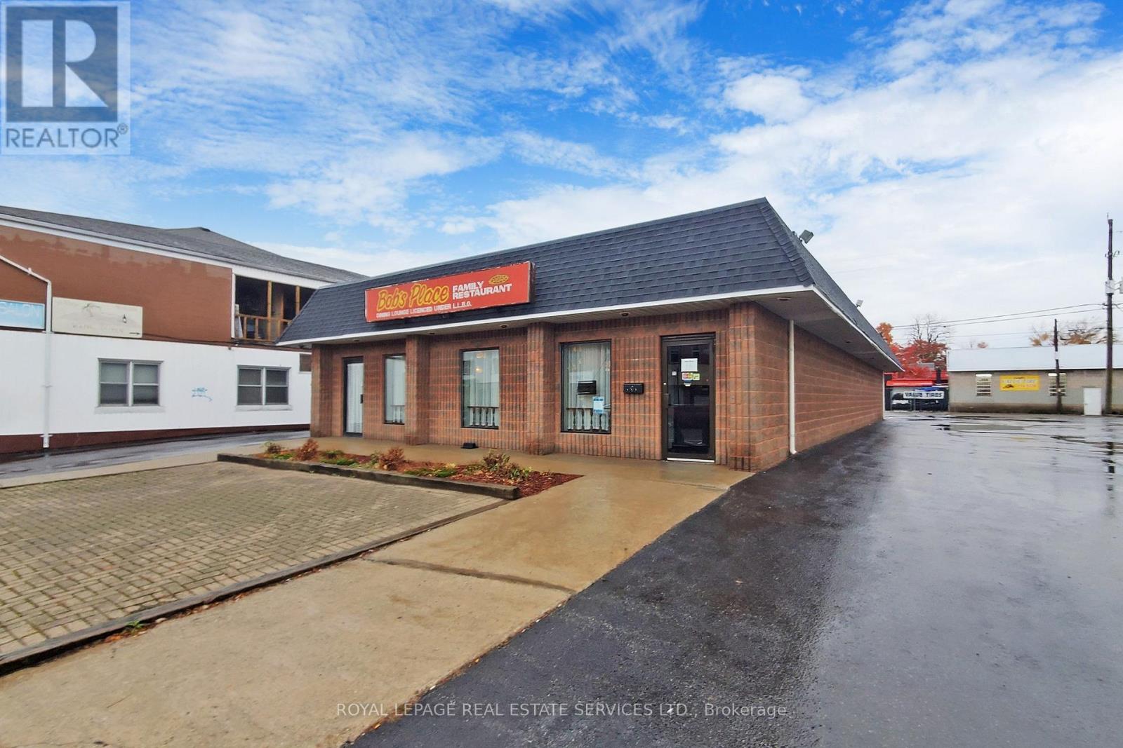 












121 LOCK STREET E

,
Haldimand,




Ontario
N1A1J6

