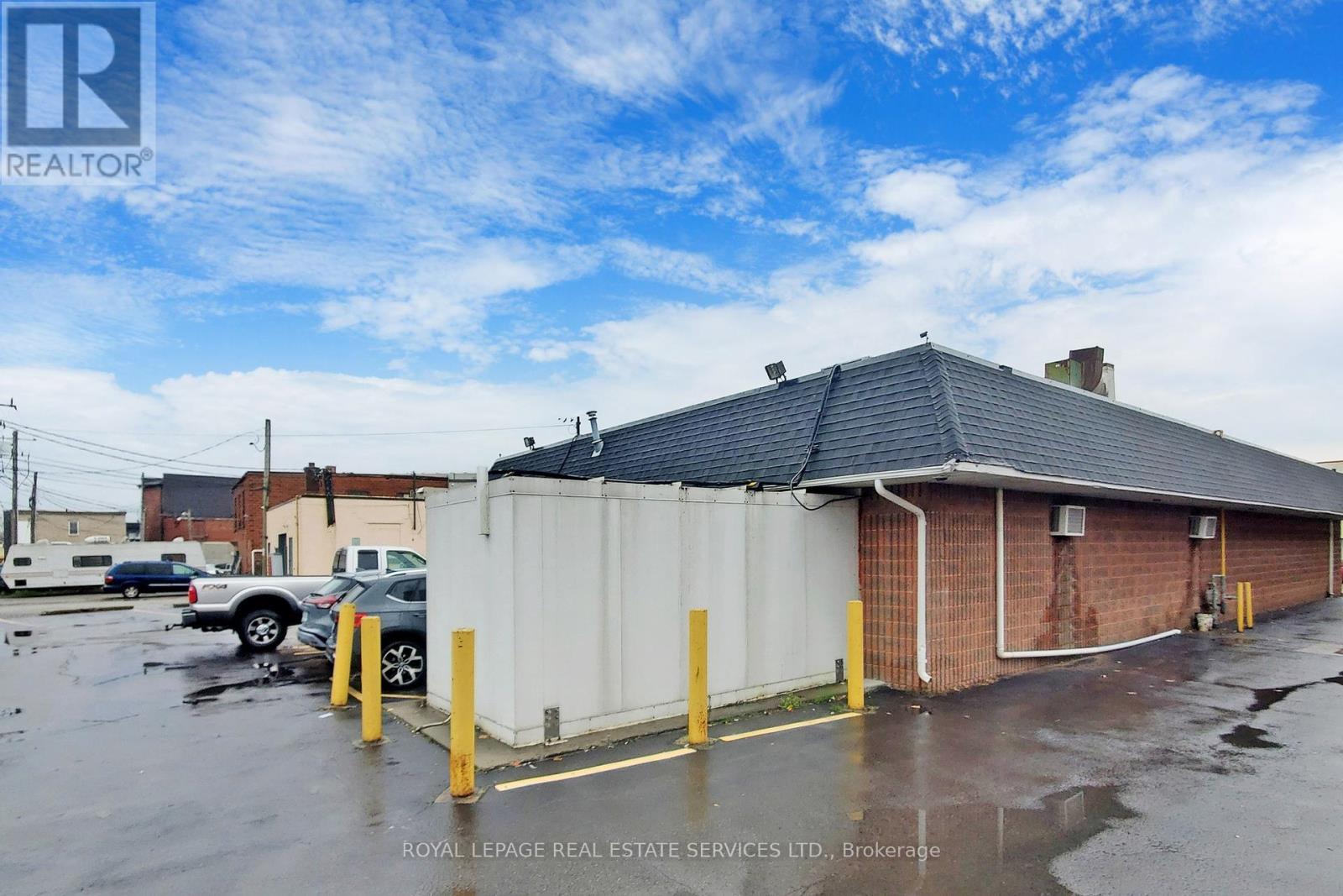 












121 LOCK STREET E

,
Haldimand,




Ontario
N1A1J6

