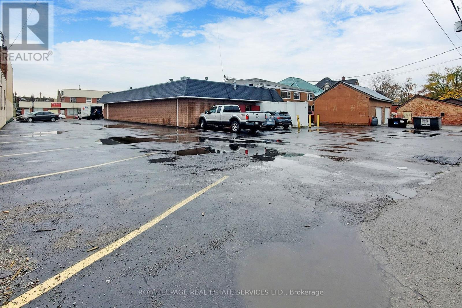 












121 LOCK STREET E

,
Haldimand,




Ontario
N1A1J6

