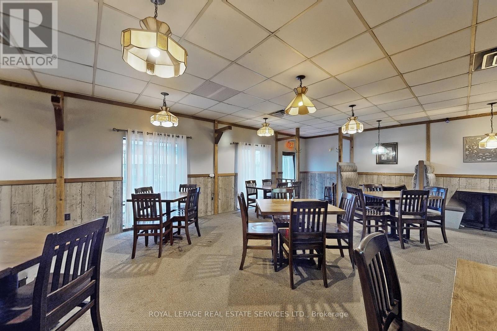 












121 LOCK STREET E

,
Haldimand,




Ontario
N1A1J6

