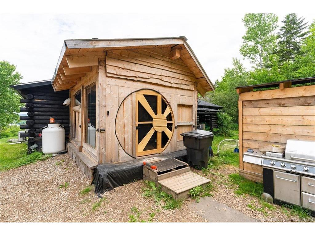 









86


Old Reach

RD,
Kingston,




NB
E5N 1B2

