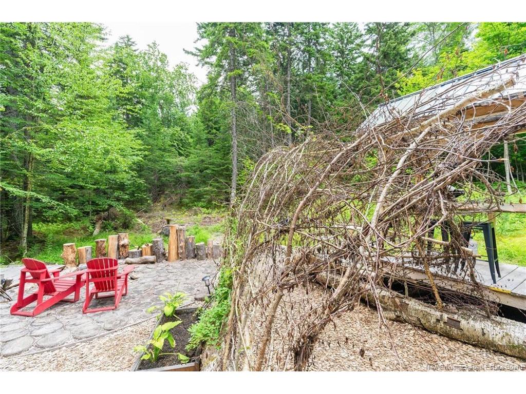 









86


Old Reach

RD,
Kingston,




NB
E5N 1B2

