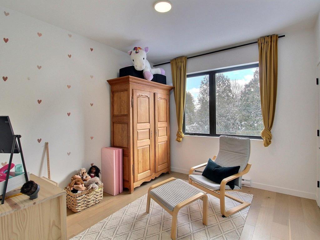 









98


Av. de la Plage

,
Magog,




QC
J1X5V3

