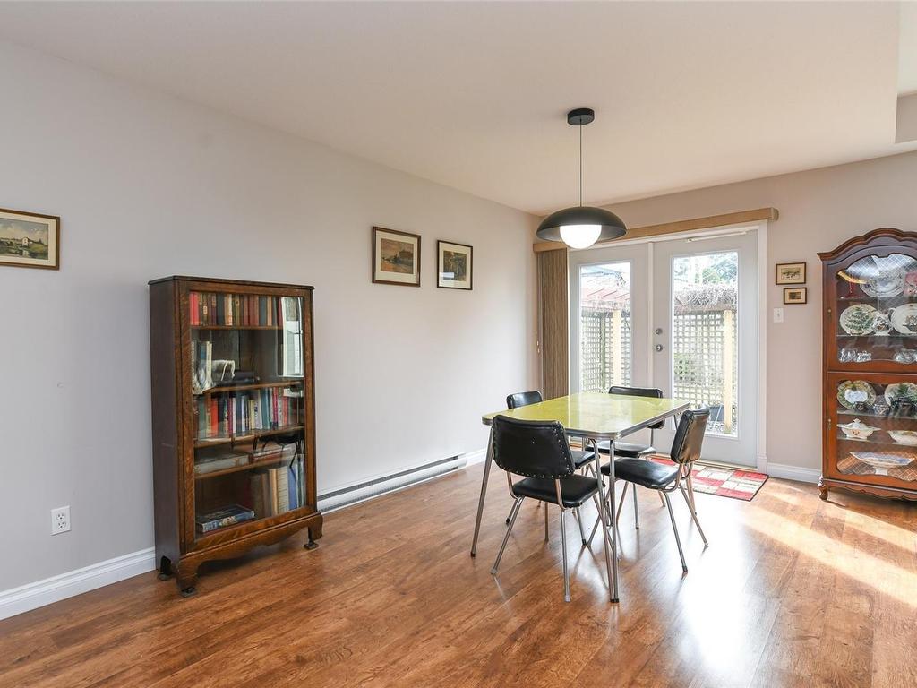 









3285


Eighth

St,
Cumberland,




BC
V0R 1S0


