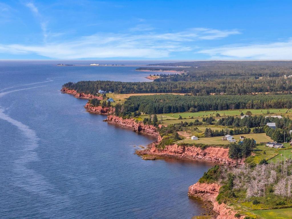 












11206 Shore Road

,
Little Sands,




PE
C0A 1W0

