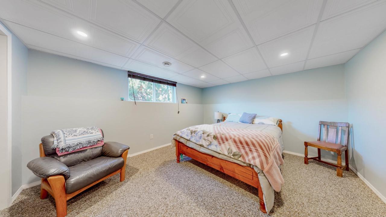 









3405


107TH

Street,
Osoyoos,




BC
V0H 1V4

